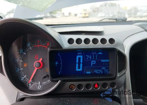 2016 Chevrolet Sonic Lt Auto из США, поврежденный, VIN 1G1JC5SH3G4166813